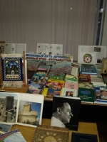 Книжная выставка «Шелковый путь Дружбы», Челябинская областная юношеская библиотека 16.11.2010г.