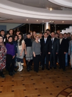 Участники круглого стола «Российская нация. Фактор успешного развития России. Стратегия будущего». Бизнес-центр «ВИПР», 22.11.2010 г.