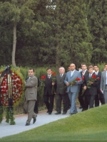 Возложение цветов. Дни культуры Челябинской области в Баку 5.07 -7.07.2006 г.