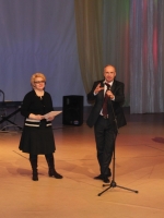 Приветственные слова участникам Форума. Первый заместитель министра культуры Челябинской области Вячеслав Харюшин и директор Дома дружбы народов Челябинской области Юлия Лапилус, Форум азербайджанцев Челябинской области, 17.02.2012