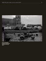 Фарид Маммедов. Площадь перед Домом правительства Баку, 1990 г. Каталог фотовыставки "Нагорный Карабах. Долгое эхо войны".