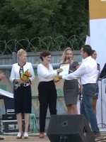 Награждение лауреатов социального проекта "Бабушкин сад" как лучшего социального проекта. Председатель ЧООО АКЦ "Озан" Рафаил Расулович Кулиев, 23.07.2015