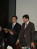 Книга "Шёлковый путь дружбы" в память об АКЦ "Озан". Приезд Генерального Консула Азербайджанской Республики в Санкт-Петербурге Г.Османова в Челябинск, 17.10.2007 г.