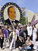 Южноуральская делегация на «Празднике цветов», посвященного дню рождения общенационального лидера Азербайджана Гейдара Алиева, 10.05.2011. Визит южноуральской делегации одаренных детей проходит в рамках соглашения между Министерством культуры Челябинской области и Министерством культуры и туризма Азербайджана, а также Меморандума о сотрудничестве.