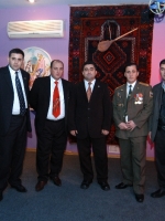 Актив АКЦ «Озан»: К. Гулиев, И. Аббасов, Э. Рзаев, А. Герархалы, Г. Рустамов, С. Ахмедов. Презентация книги "Шёлковый путь дружбы. Диалог культур:Челябинск - Баку".03.12.2004 г.